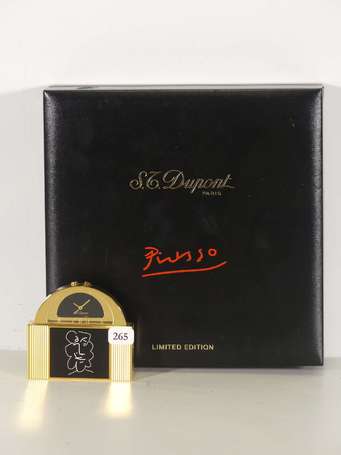 ST DUPONT - Pendulette secrète en métal plaqué or 