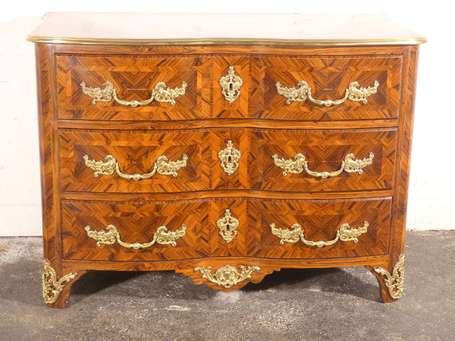 Commode en bois de placage et marqueterie, la face