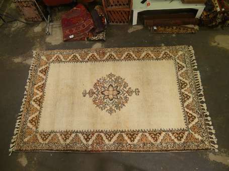 Tapis Rabat (chaine, trame et velours en laine), 