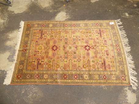 Tapis Derbent (chaine, trame et velours en laine),