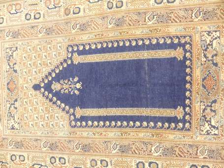 Tapis Panderma (chaine, trame et velours en 