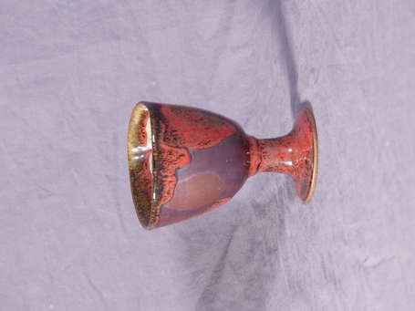KORUKCU Adnan (XXè siècle) - Verre calice en grès 