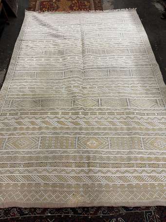 Tapis Kilim Merghoum. Tunisie, travail moderne.192
