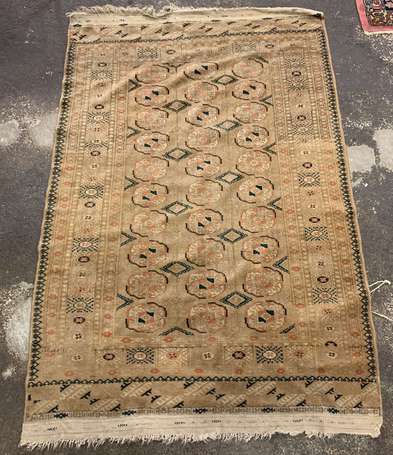 Tapis Turkmène (chaîne, trame et velours en 