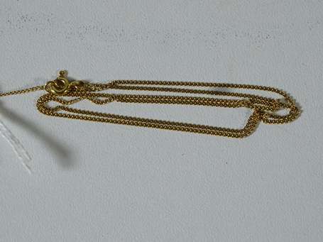 Chaine en or jaune 18 K (750°/00). Poids : 2,5 g. 