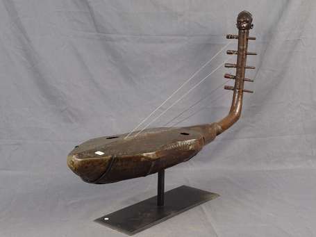 Ancienne et exceptionnelle harpe de devin à cinq 