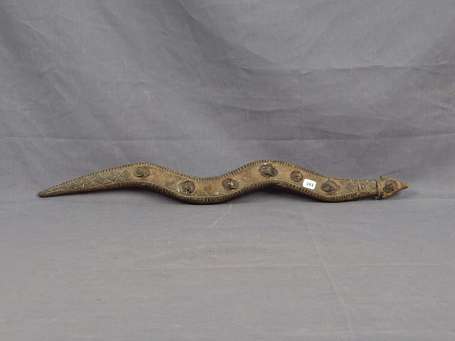 Ancien bâton serpent en bois dur à patine bicolore