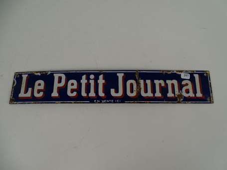 LE PETIT JOURNAL : Bandeau émaillé. 42 x 7cm.