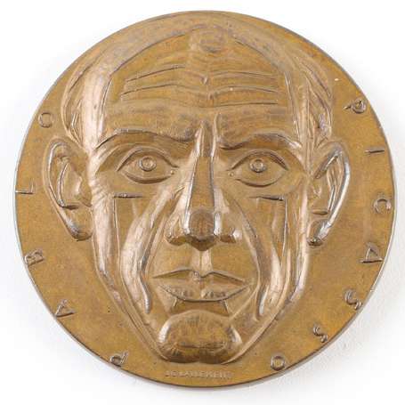Pablo Picasso. Médaille de bronze par J.C. 