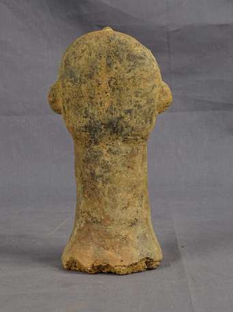 Ancien buste à usage funéraire en terre cuite 