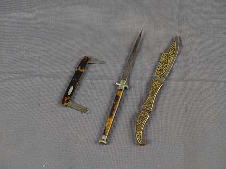 Couteau taille plume deux lames (petit manque), un