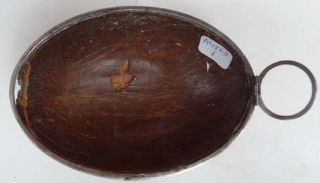 Timbale de chasse demi coque de noix de coco 