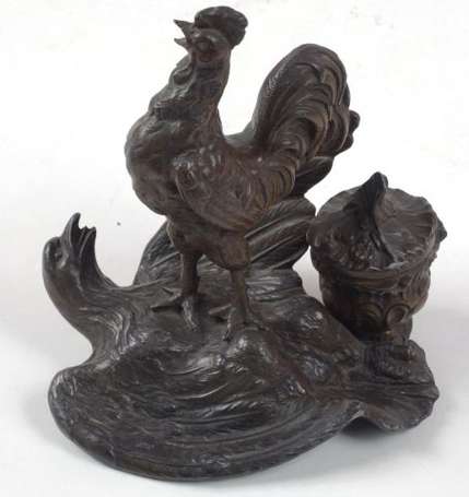 14-18 Encrier en régule, coq et aigle. H. 17 cm