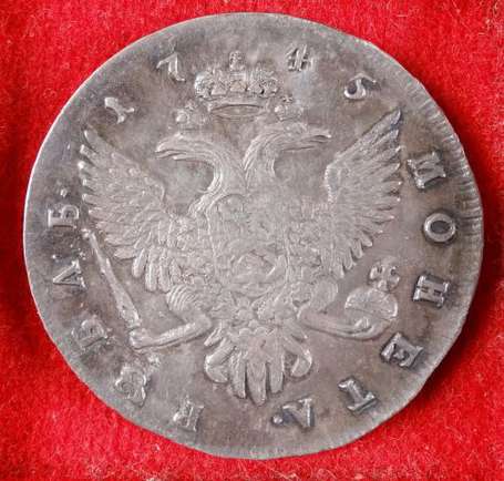 Russie. 1 Rouble Elisabeth 1ere 1745. Diamètre : 