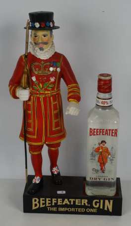 BEEFEATER GIN : Présentoir à bouteille orné d'une 