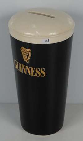 GUINESS : Tronc de comptoir en forme de bock. 