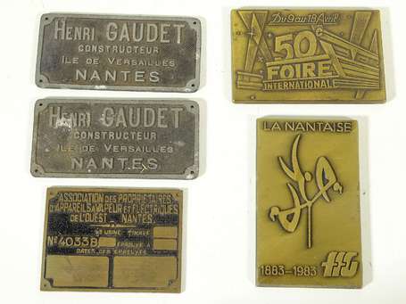 Nantes Lot de 5 plaques et plaquettes divers 