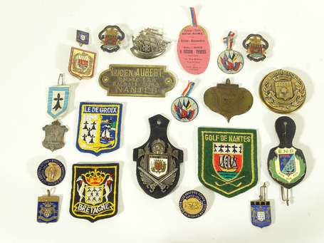 Nantes et sa région Lot d'insignes - Plaques - 