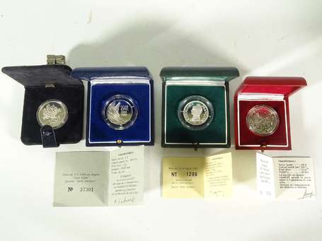 Monnaie de Paris Lot de 4 monnaies diverses en 