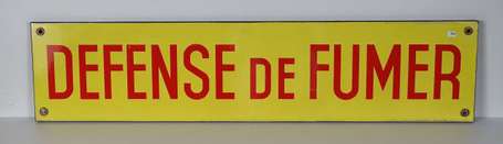 DEFENSE DE FUMER : Plaque émaillée plate à rebords