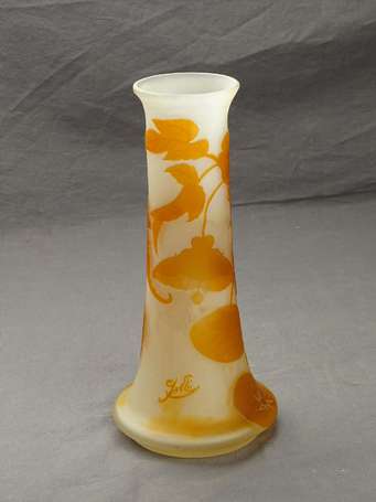 GALLE - Vase tube en verre bicouche blanc et 