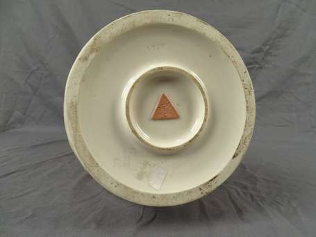 Royal Dux - vase en porcelaine à décor en bas 