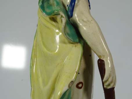 La Paix Figure en faïence fine polychrome. 