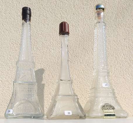 Tour Eiffel - Trois bouteilles en verre moulé, 