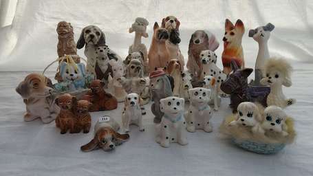 Au Chenil, Chiens et compagnie - 32 Sujets en 