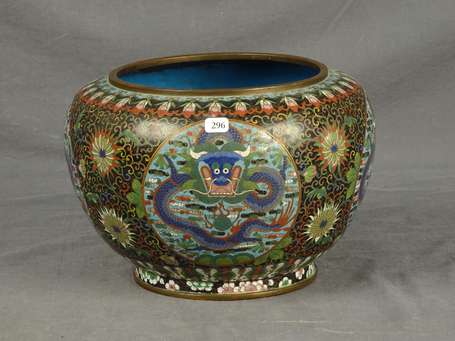 JAPON - Cache-pot en émaux cloisonnés à décor de 