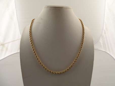 Collier chaine tresse en or 750°/°°° P.23,6 g