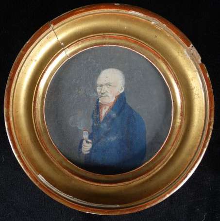 Miniature ronde sur carton représentant un homme 