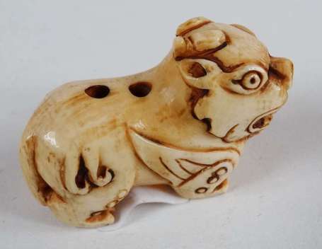 CHIEN DE FAO Netsuke en ivoire.