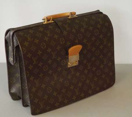 Louis VUITTON. Cartable-serviette en toile 