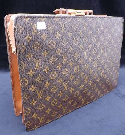 Louis Vuitton. Cartable en toile enduite monogram 