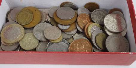 Boite contenant un lot de monnaies divers France 