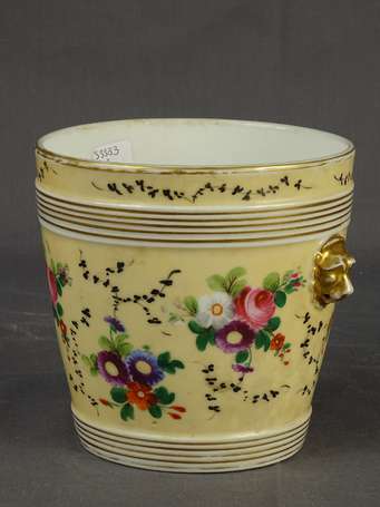 PARIS - Cache pot en porcelaine à décor de floral 