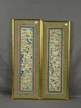 Paysages animées, 2 broderies Chine. 56 x 18,5 cm