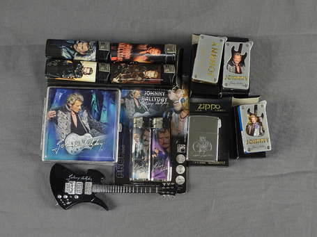 Lot de briquets dont Zippo, briquet guitare et un 