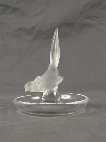 LALIQUE - Baguier en verre moulé pressé d'un 