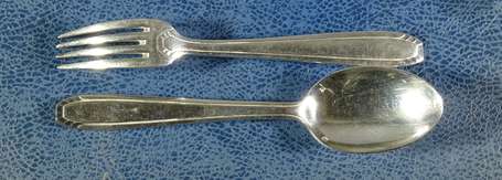 Ménagère en métal argenté, la spatule fuselée 