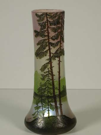 LEGRAS - Vase piriforme à haut col en verre à 