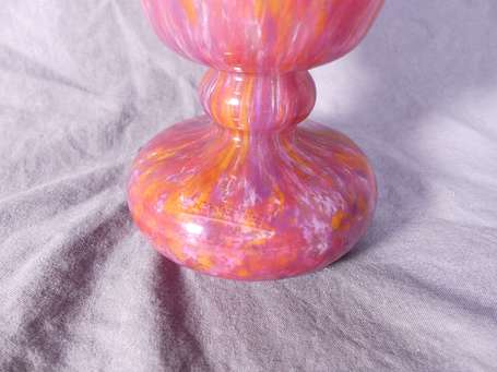 SCHNEIDER - Vase à piédouche en verre moucheté 