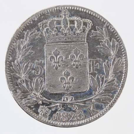 Louis XVIII Tête nue. 5 Frs en argent 1823 A. TB.