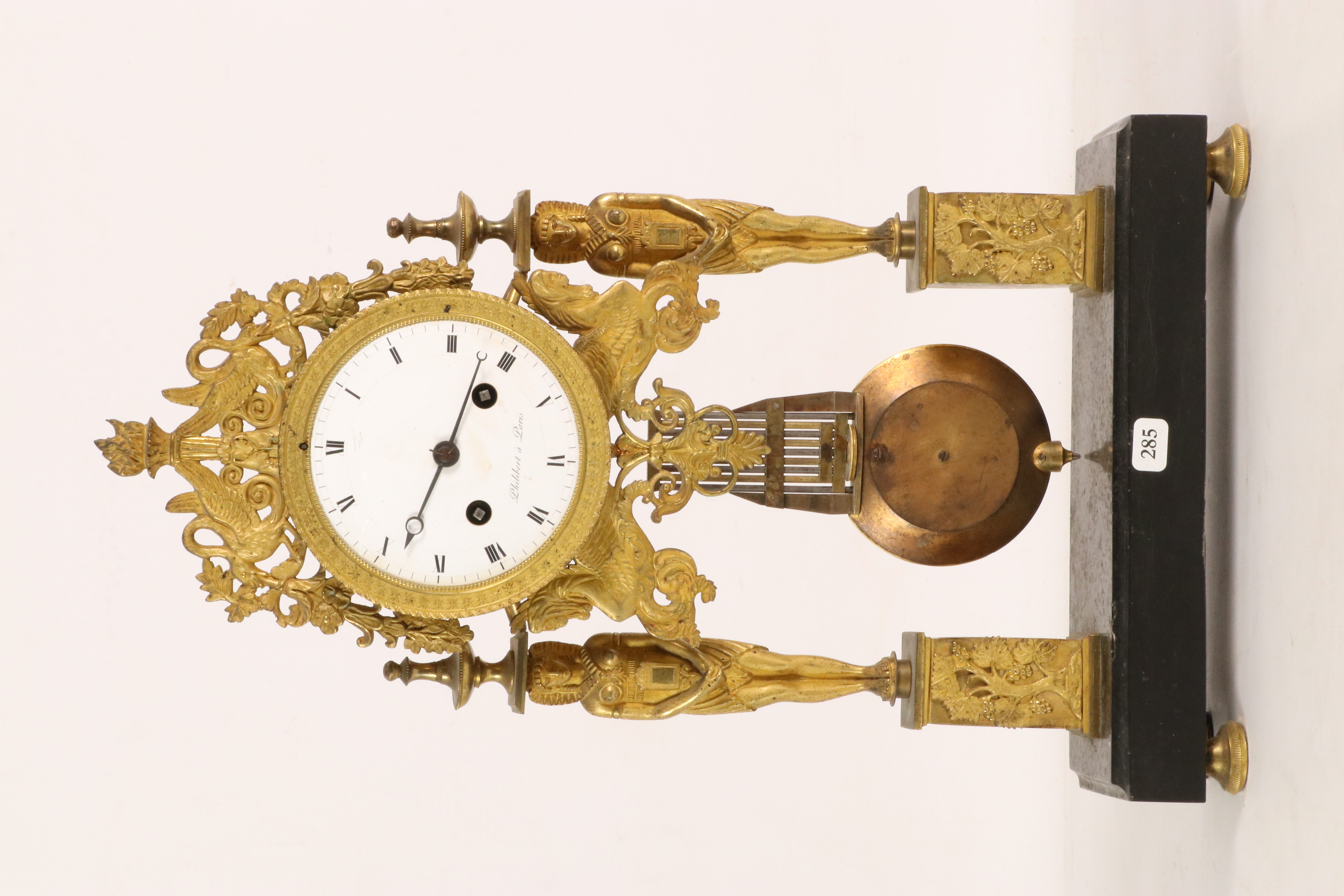 ARTS DECORATIFS CLASSIQUES